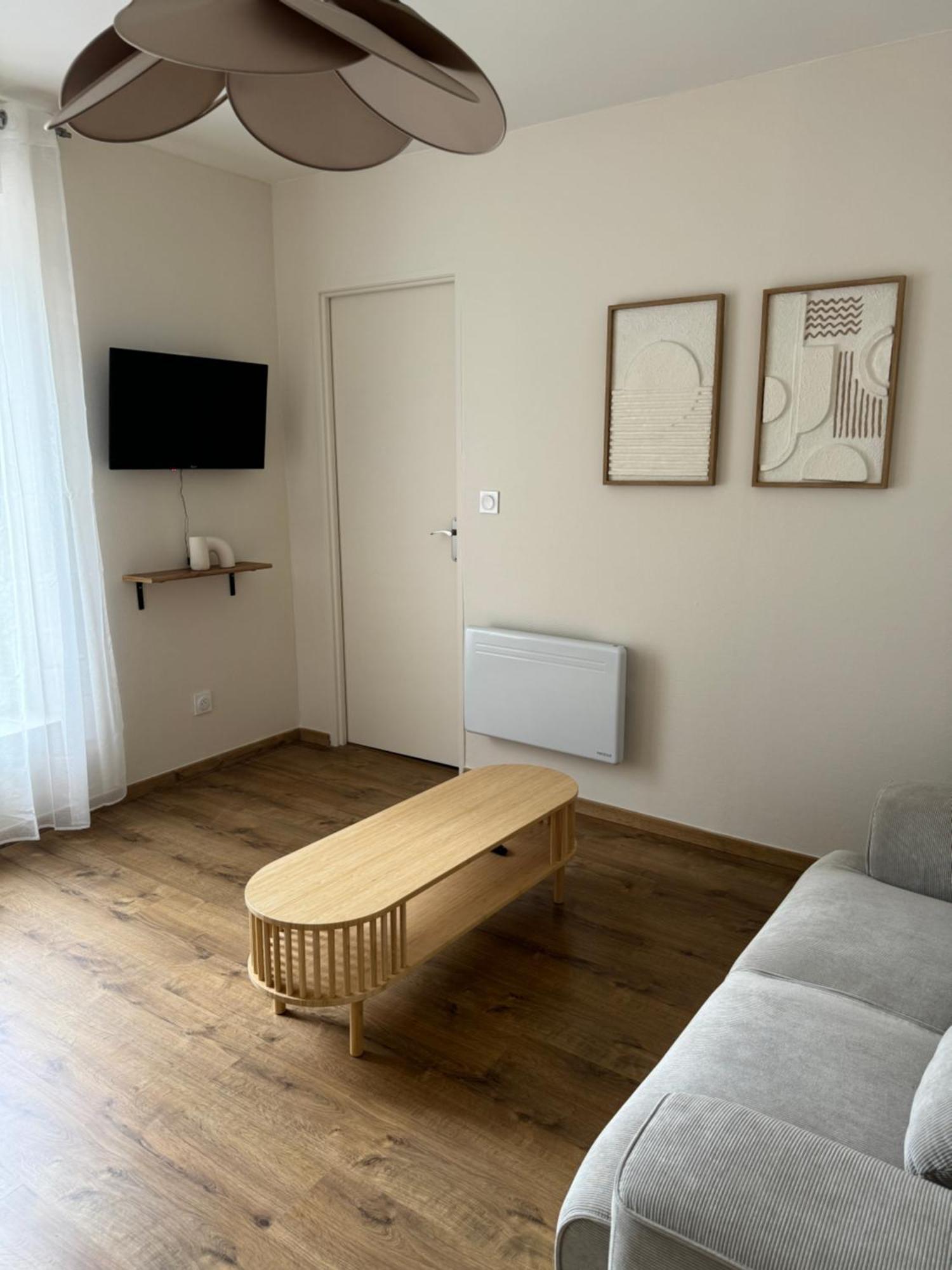 Appartement Avec Une Chambre Лион Экстерьер фото