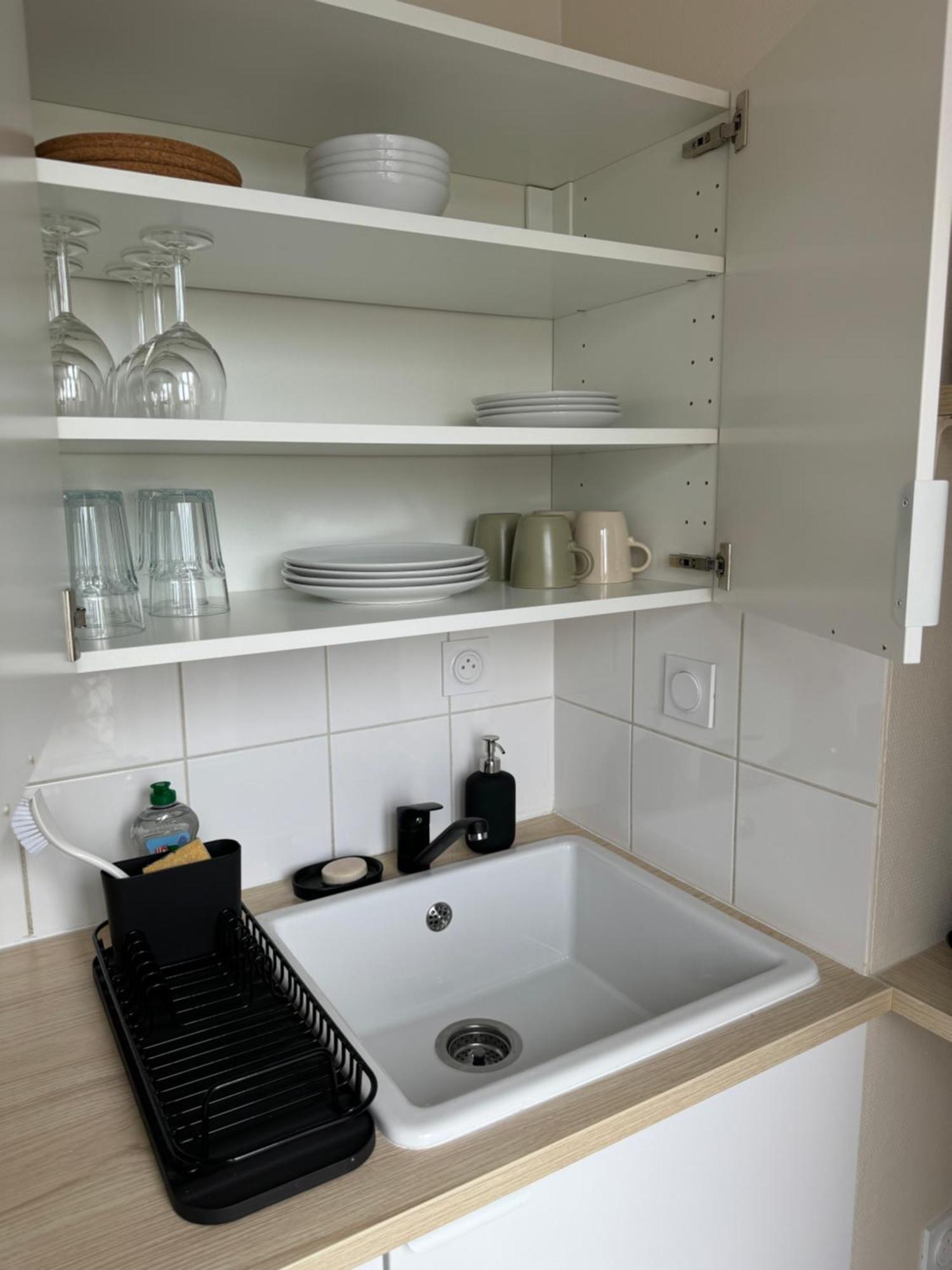 Appartement Avec Une Chambre Лион Экстерьер фото